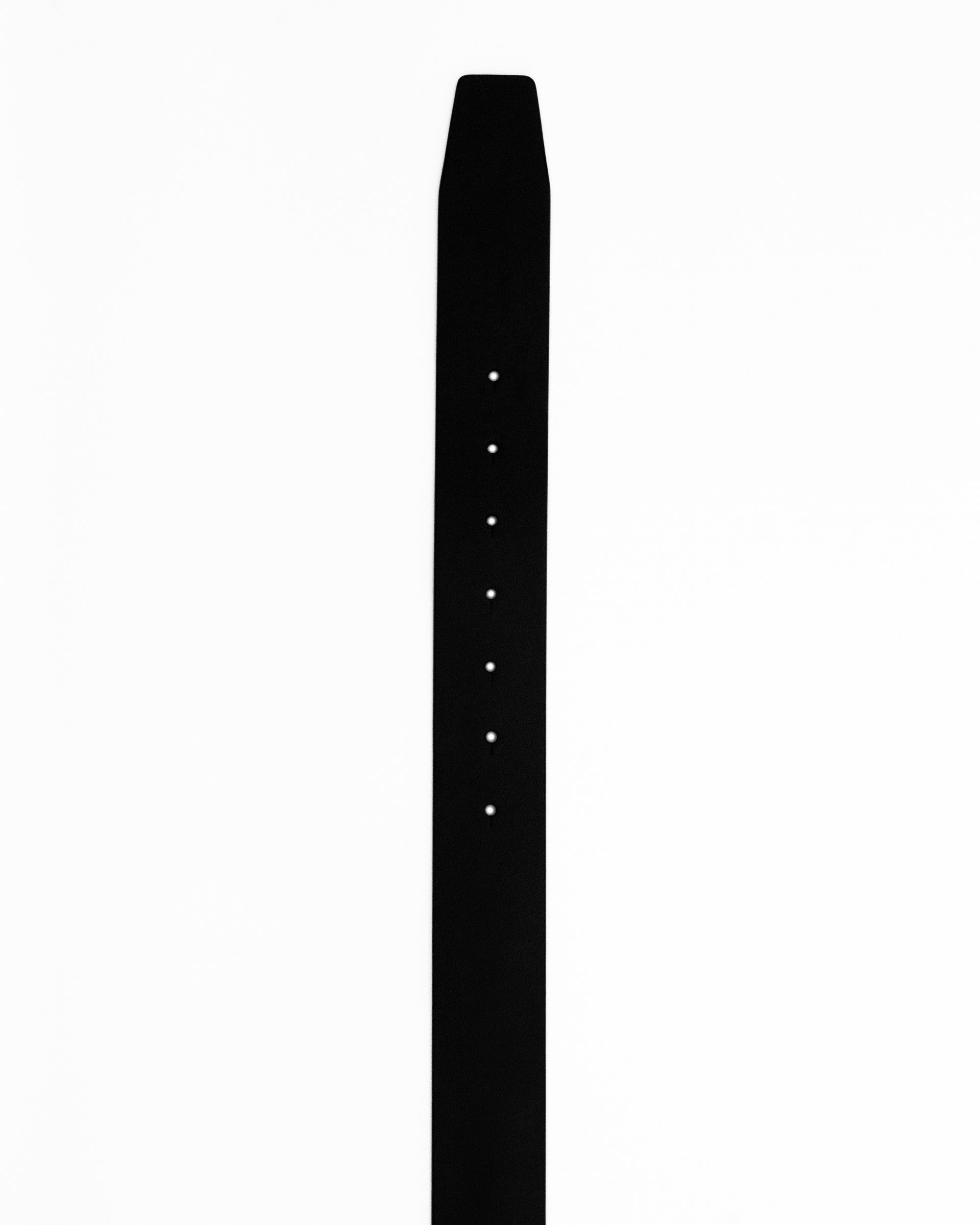 CANCCIO ORNA black leather belt strap end close up